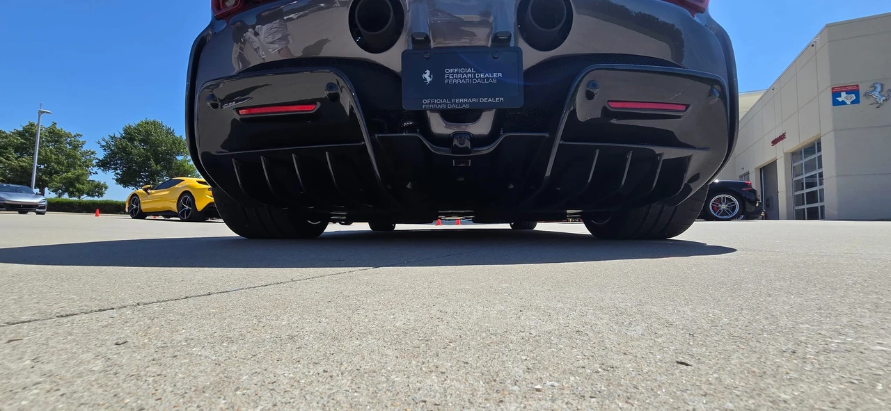 2022 Ferrari SF90 Spider - Image 30 of 31