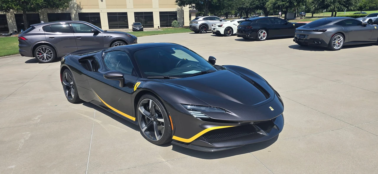 2022 Ferrari SF90 Spider - Image 7 of 31