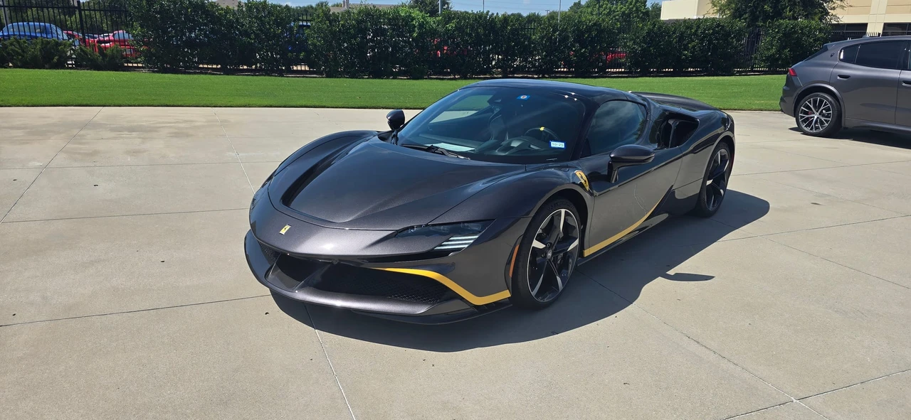 2022 Ferrari SF90 Spider - Image 3 of 31