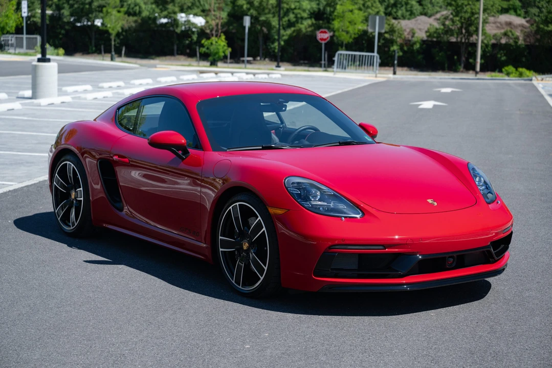 2022 Porsche 718 Cayman GTS 4.0 - Image 15 of 31
