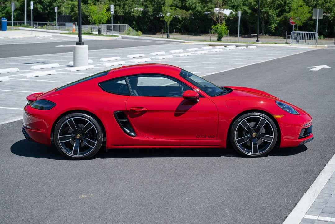 2022 Porsche 718 Cayman GTS 4.0 - Image 20 of 31