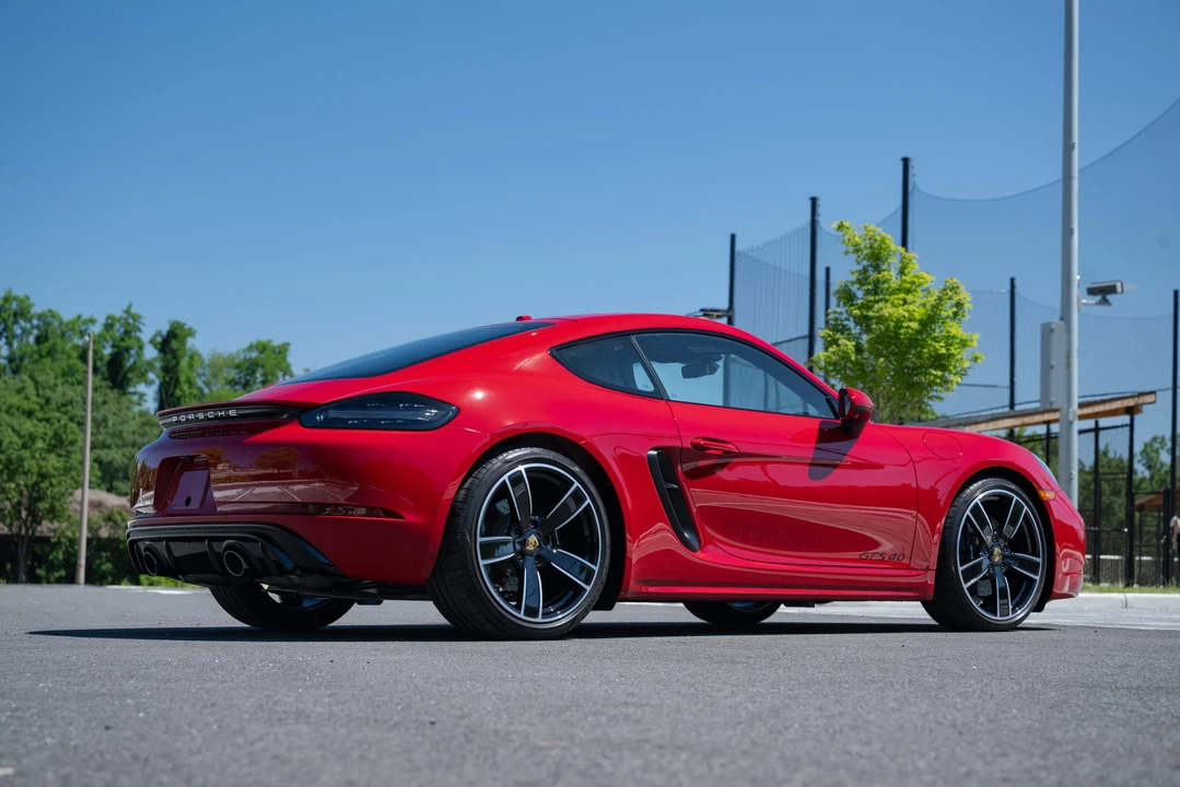 2022 Porsche 718 Cayman GTS 4.0 - Image 22 of 31