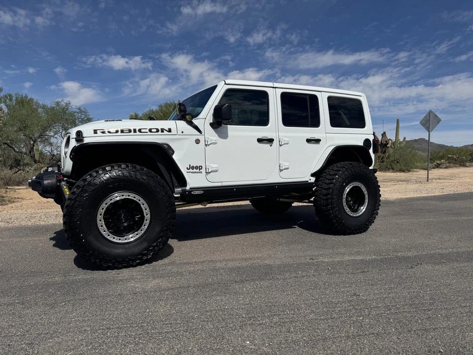 2022 Jeep JL Wrangler - Image 3 of 31