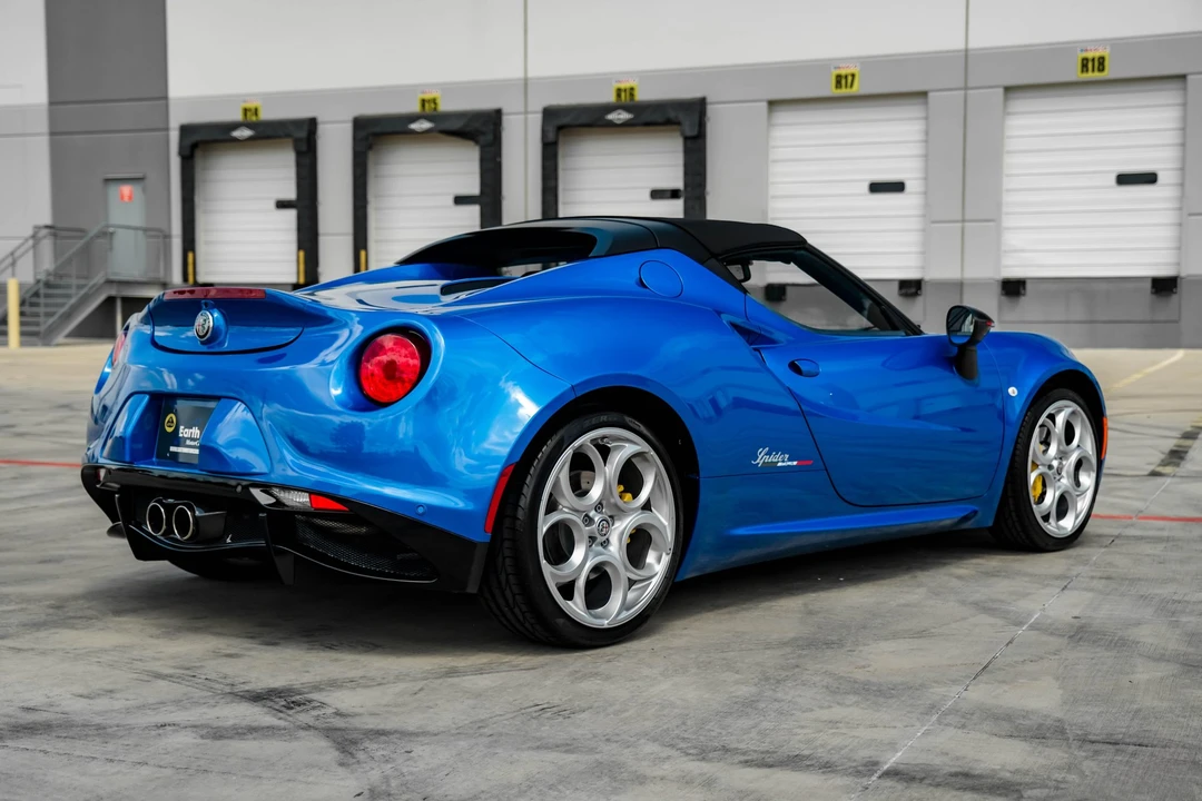 2020 Alfa Romeo 4C Spider - Image 12 of 31