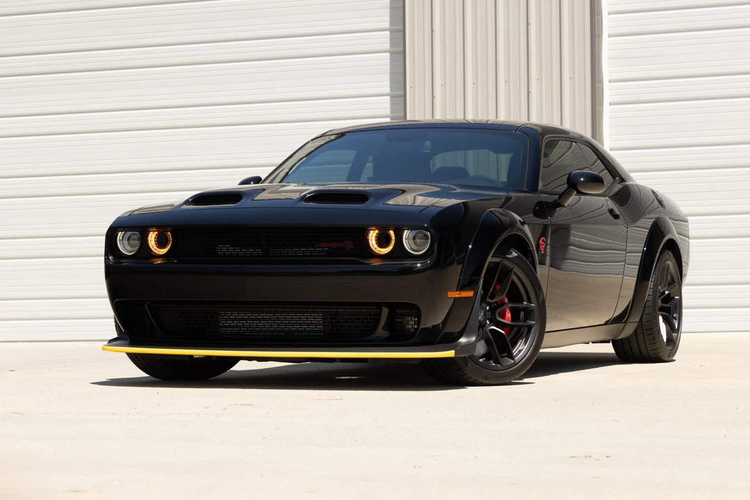 2023 Dodge Challenger SRT Hellcat 3rd Gen - Image 8 of 31
