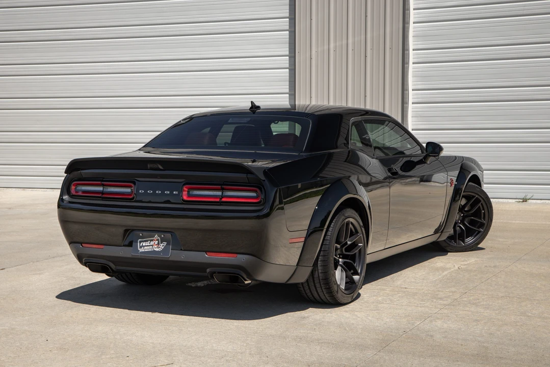 2023 Dodge Challenger SRT Hellcat 3rd Gen - Image 18 of 31