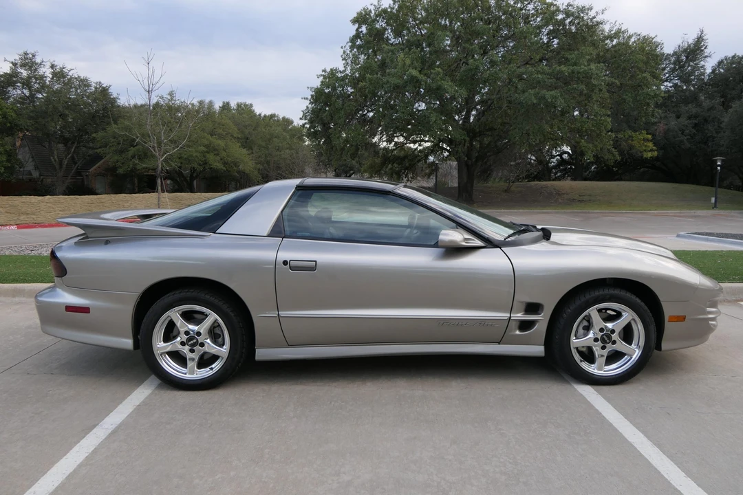 2000 Pontiac Firebird Trans Am 4th Gen - Image 9 of 31