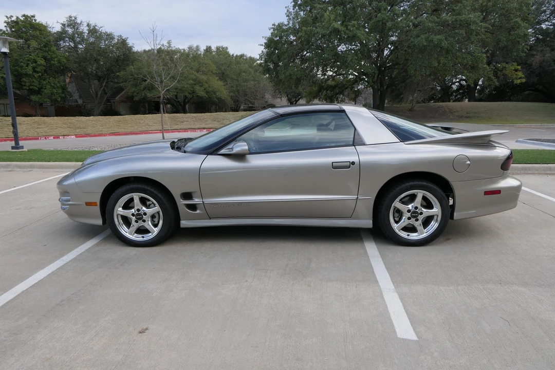 2000 Pontiac Firebird Trans Am 4th Gen - Image 4 of 31