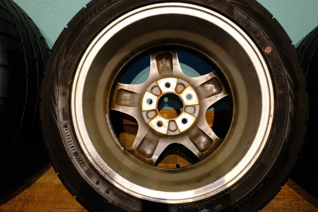 Parts & Memorabilia Other Wheels - Image 10 of 31