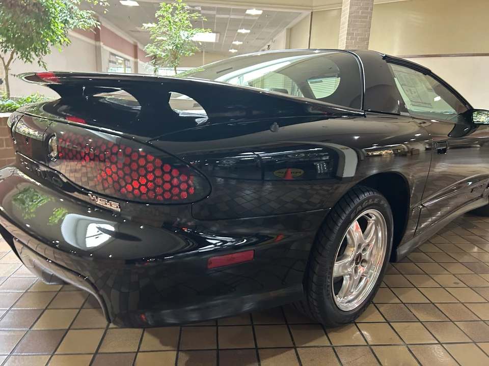 2002 Pontiac Firebird Trans Am 4th Gen - Image 28 of 31