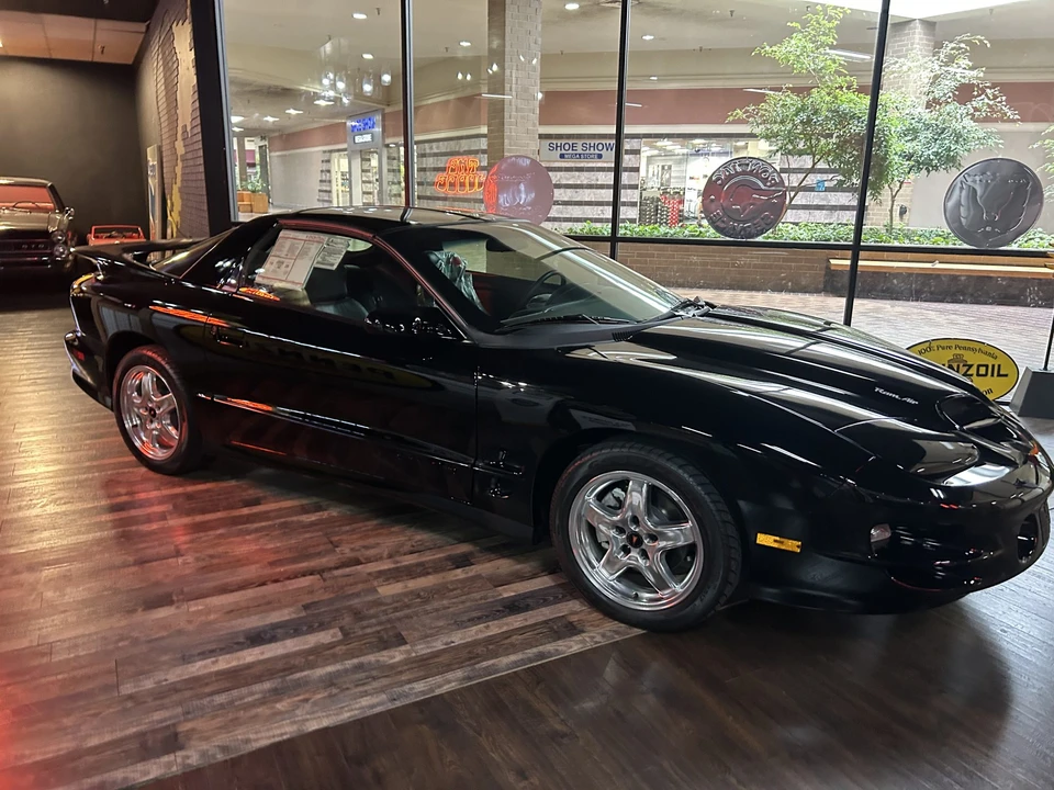 2002 Pontiac Firebird Trans Am 4th Gen - Image 23 of 31