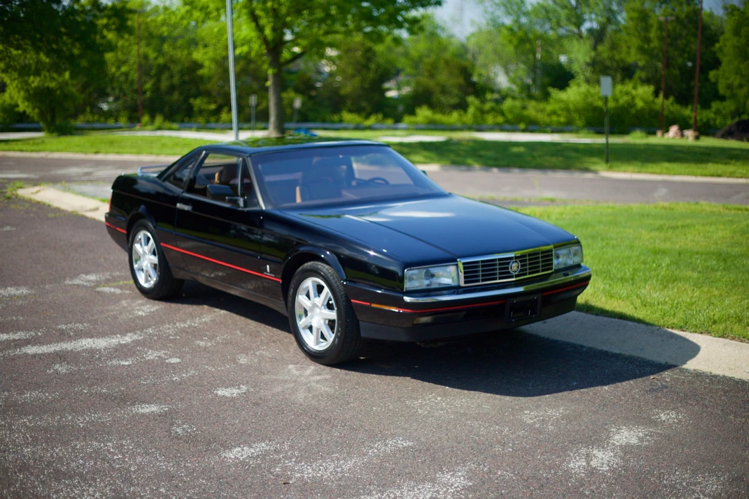1988 Cadillac Allante - Image 12 of 31