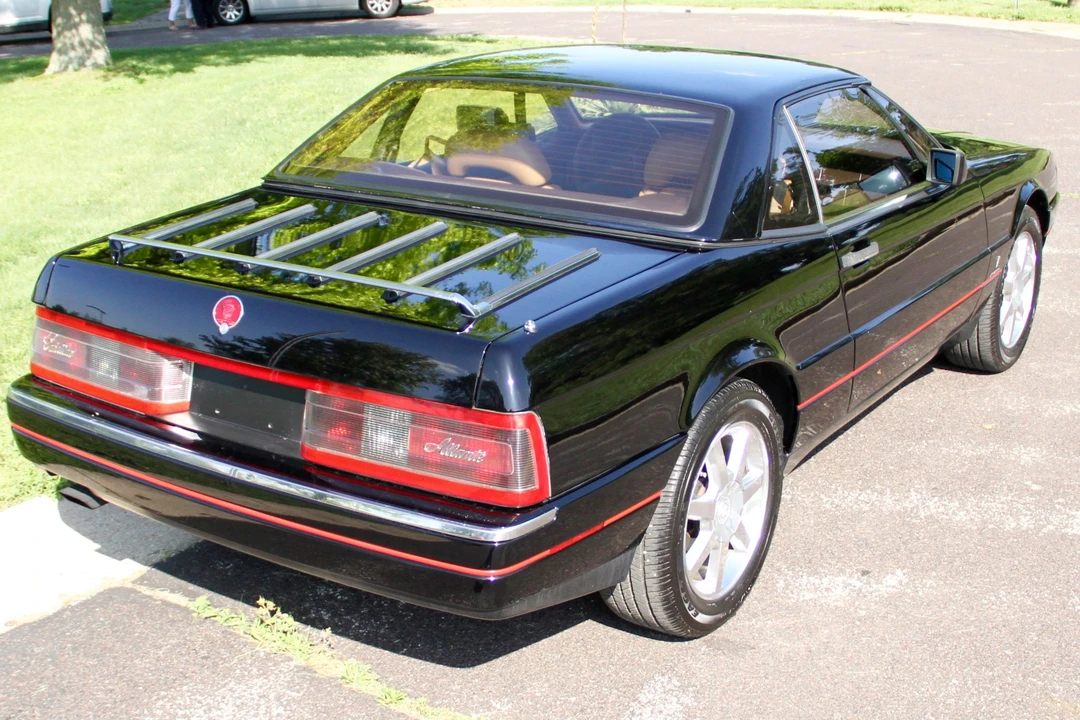 1988 Cadillac Allante - Image 7 of 31
