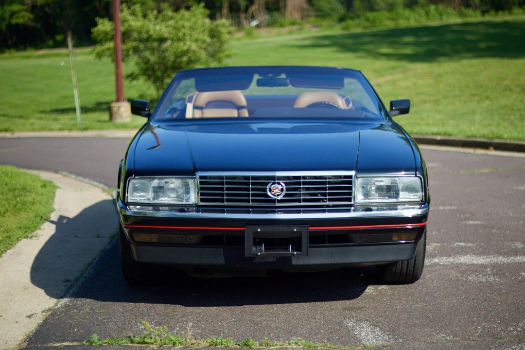 1988 Cadillac Allante - Image 15 of 31