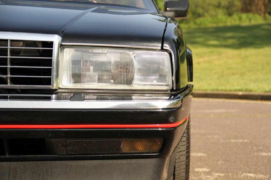 1988 Cadillac Allante - Image 18 of 31