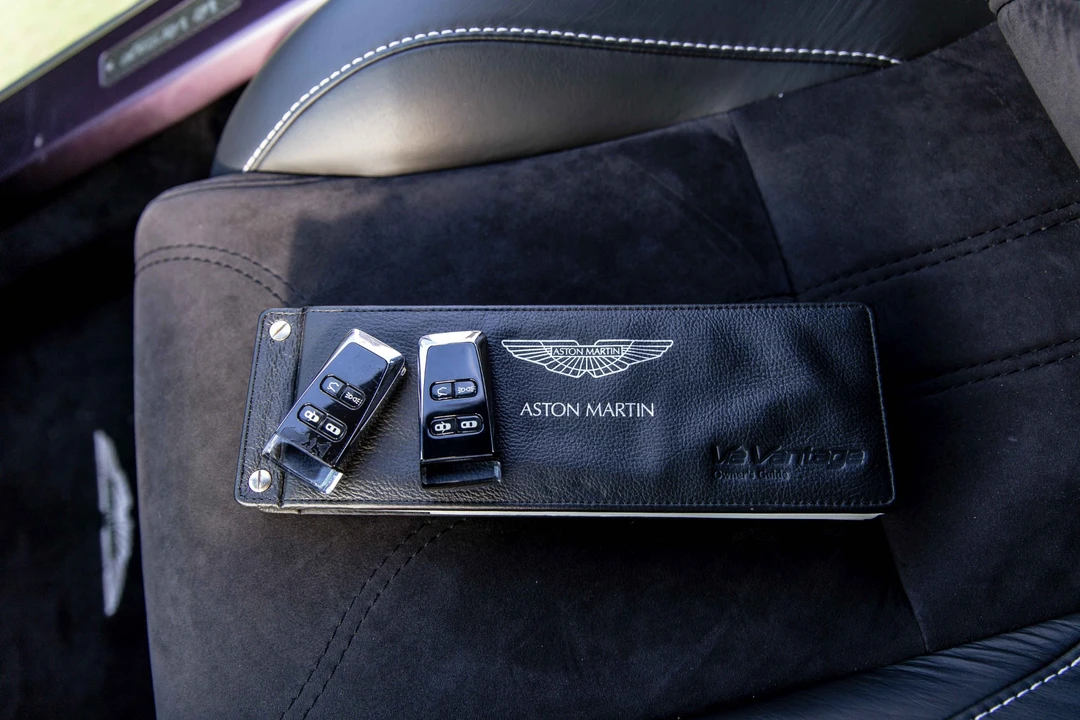 2011 Aston Martin V12 Vantage (2010-2018) - Image 28 of 31