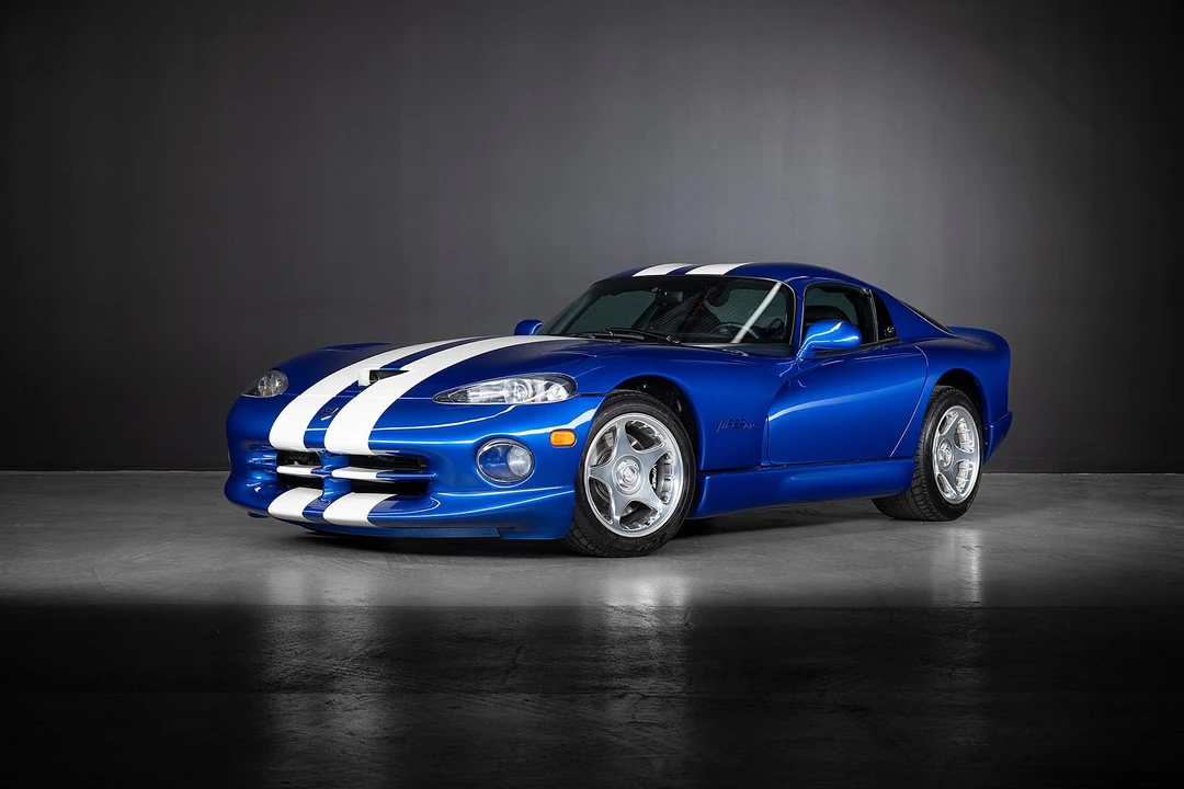 1997 Dodge Viper GTS 2nd Gen - Image 2 of 31