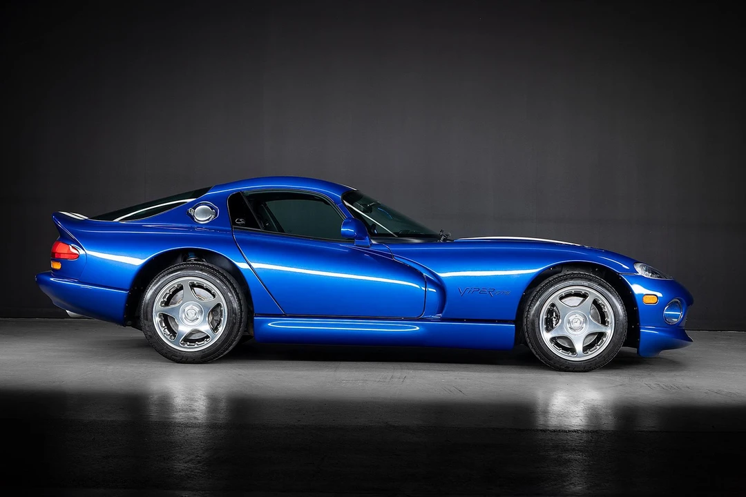 1997 Dodge Viper GTS 2nd Gen - Image 13 of 31