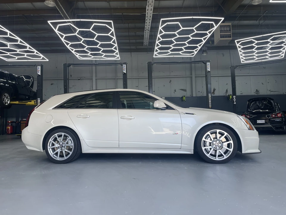 2014 Cadillac CTS-V 2nd Gen - Image 18 of 31