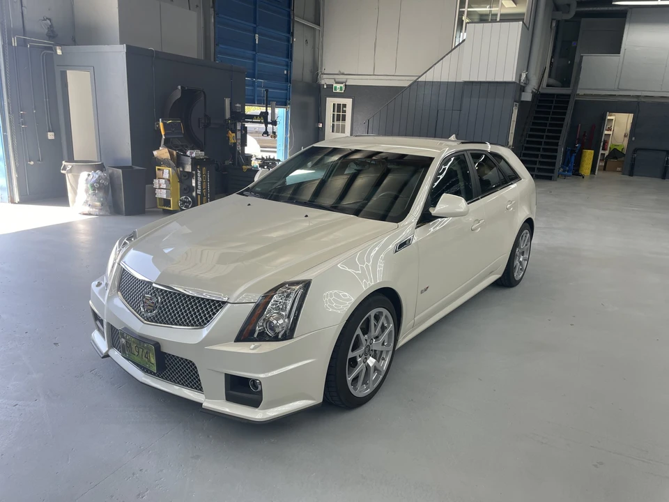 2014 Cadillac CTS-V 2nd Gen - Image 3 of 31