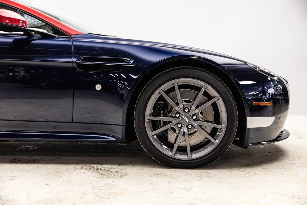 2016 Aston Martin V8 Vantage (2006-2017) - Image 16 of 31