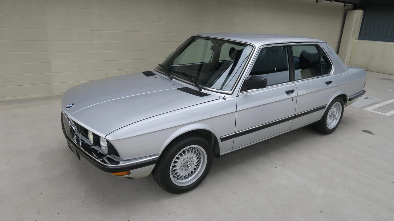 1982 BMW E28 5 Series - Image 10 of 31