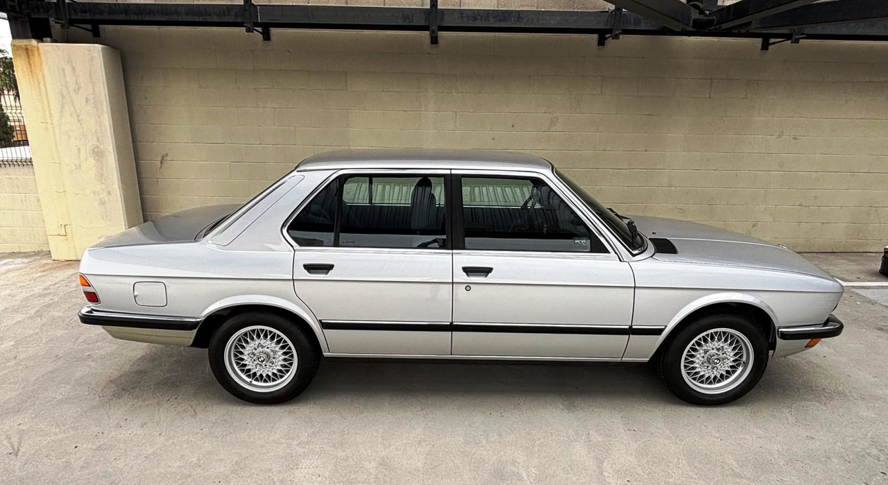 1982 BMW E28 5 Series - Image 29 of 31