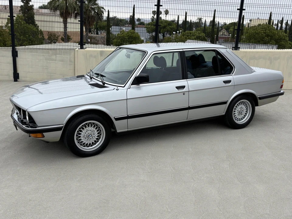 1982 BMW E28 5 Series - Image 13 of 31