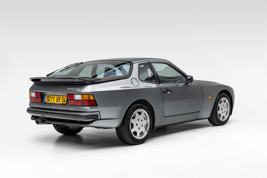 1990 Porsche 944 S2 - Image 13 of 31