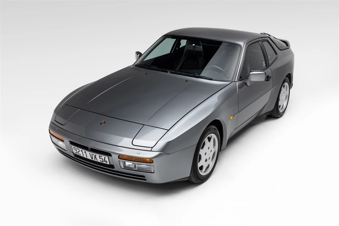 1990 Porsche 944 S2 - Image 2 of 31
