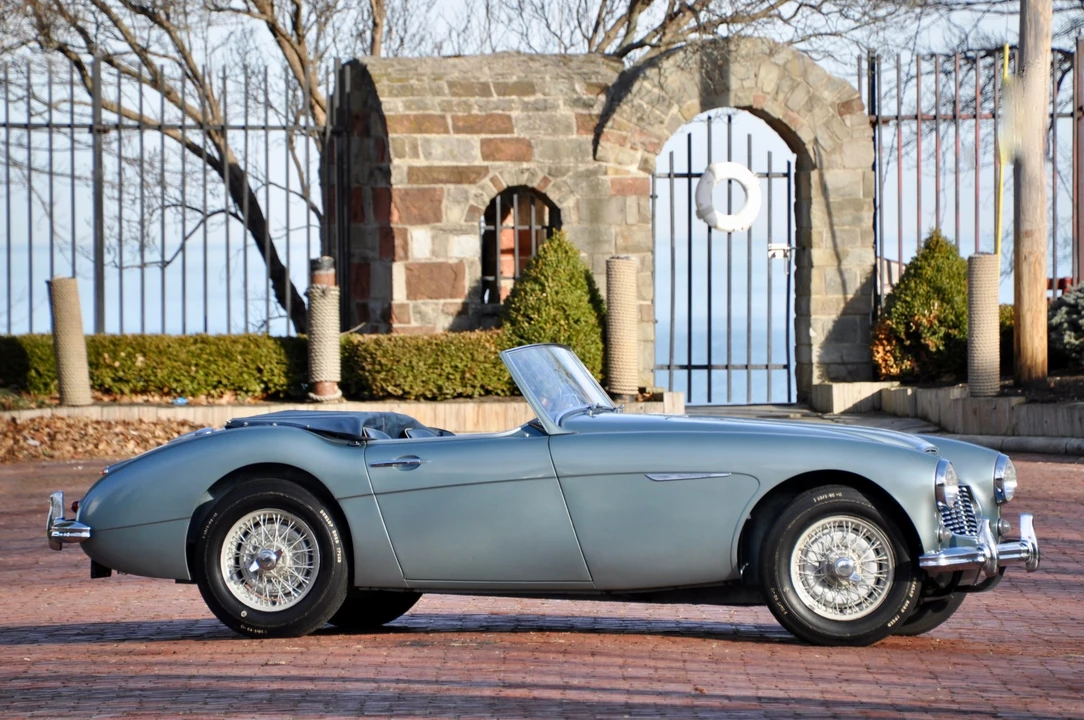 1957 Austin-Healey 100-6 - Image 10 of 31