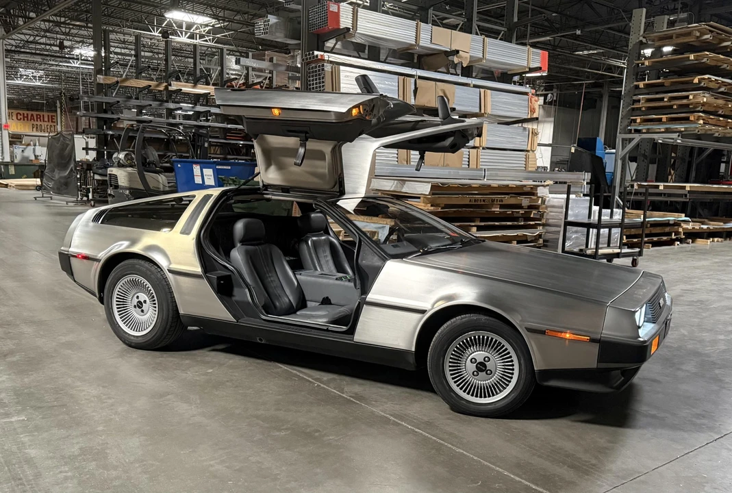 1981 DeLorean DMC-12 - Image 13 of 31