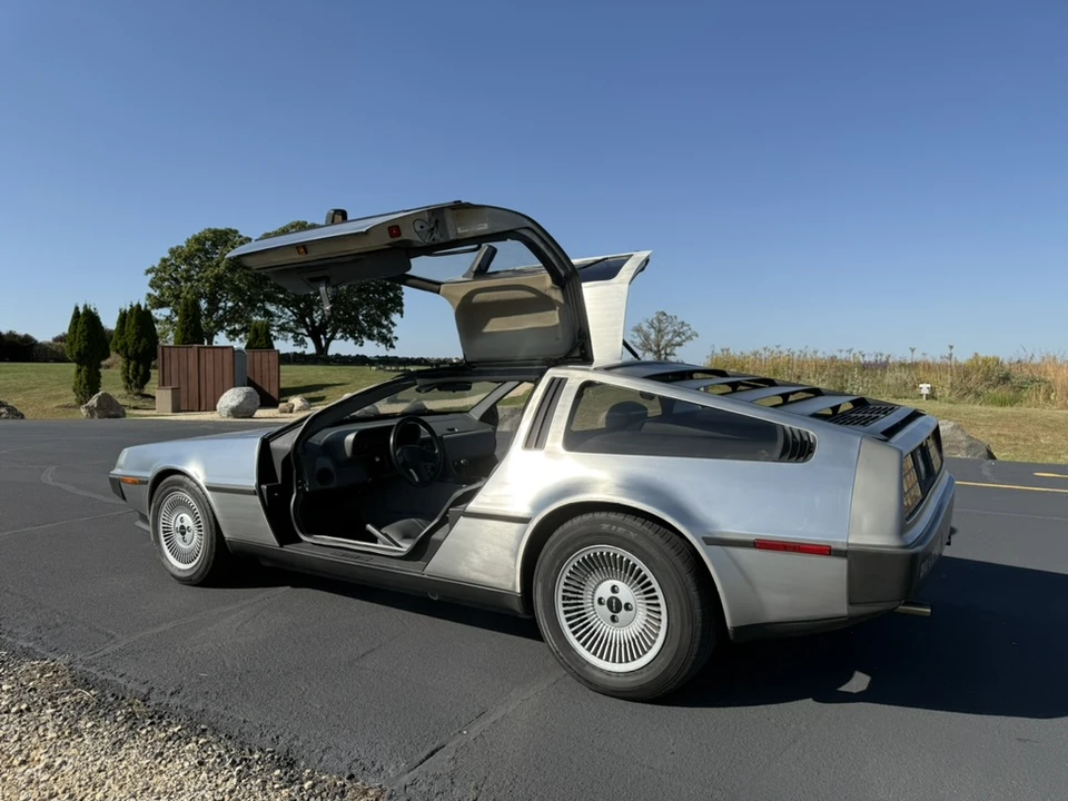 1981 DeLorean DMC-12 - Image 30 of 31