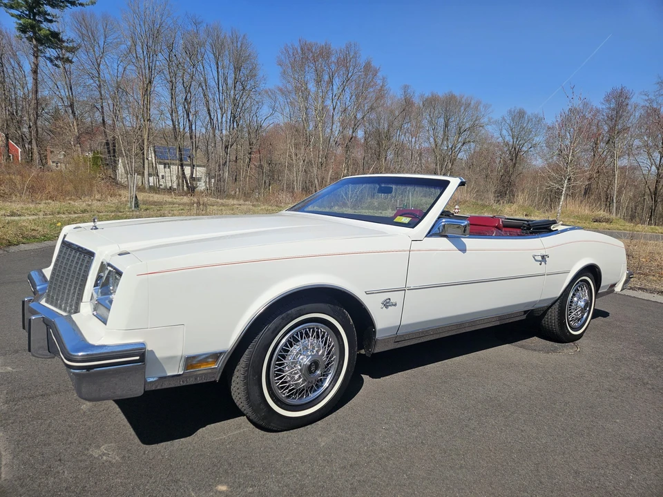 1982 Buick Riviera 4th-7th Gen - Image 7 of 31