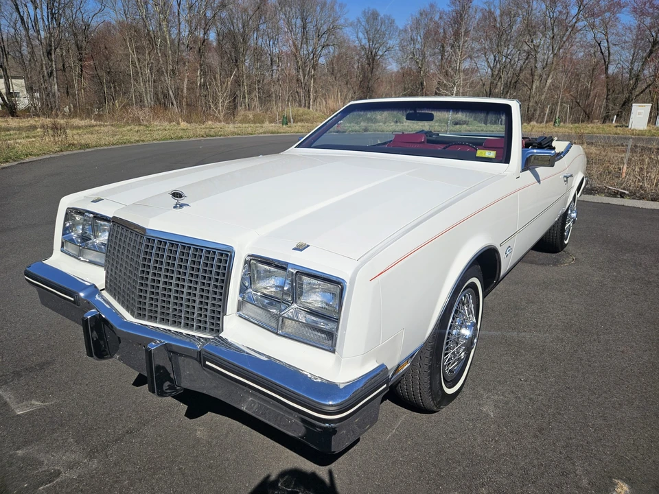 1982 Buick Riviera 4th-7th Gen - Image 3 of 31