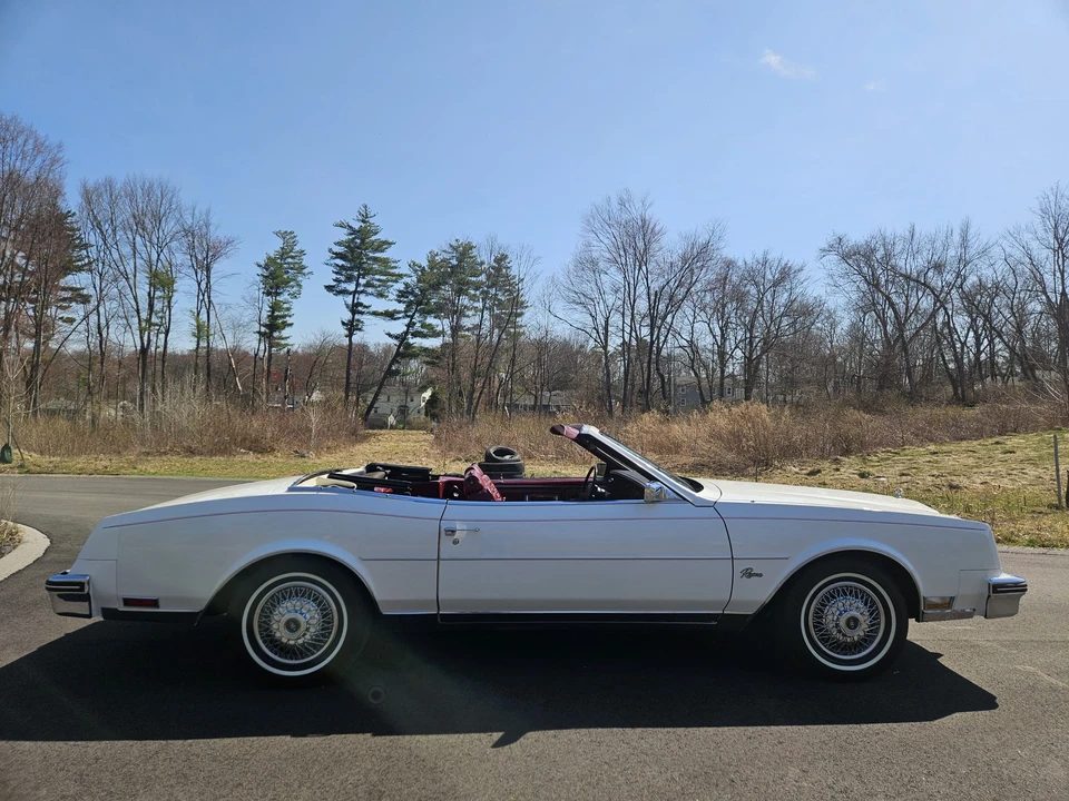 1982 Buick Riviera 4th-7th Gen - Image 28 of 31