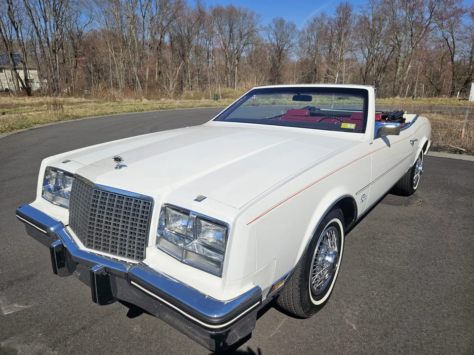 1982 Buick Riviera 4th-7th Gen - Image 5 of 31