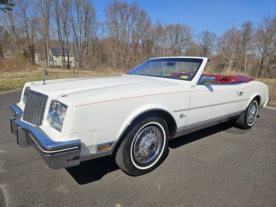 1982 Buick Riviera 4th-7th Gen - Image 6 of 31