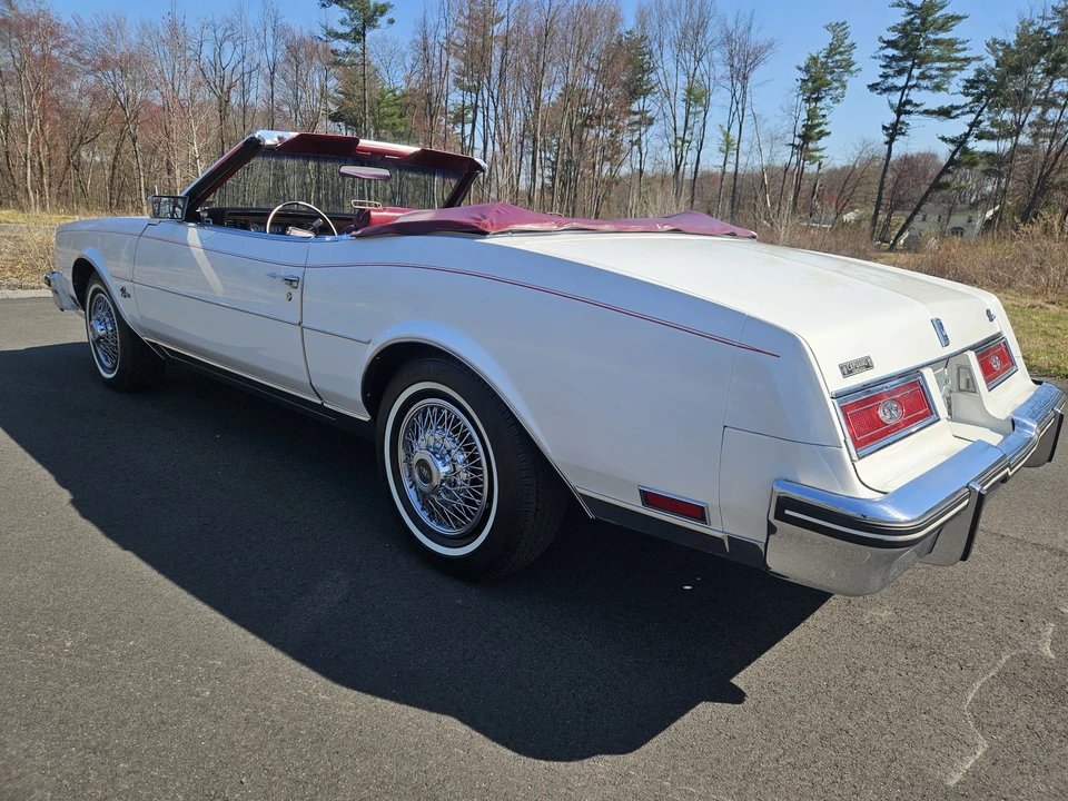 1982 Buick Riviera 4th-7th Gen - Image 19 of 31