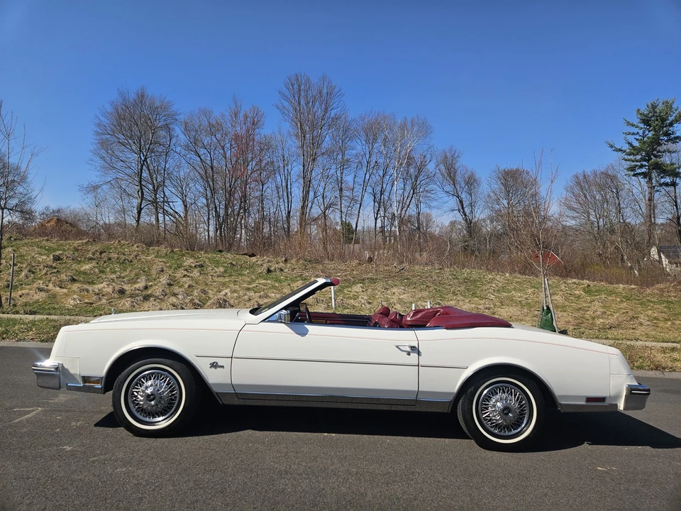 1982 Buick Riviera 4th-7th Gen - Image 13 of 31