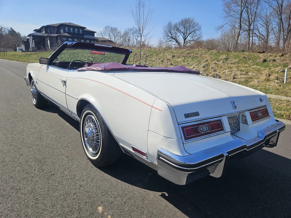 1982 Buick Riviera 4th-7th Gen - Image 21 of 31