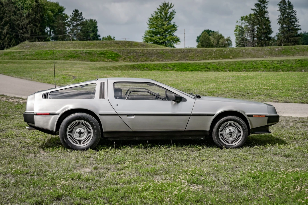 1982 DeLorean DMC-12 - Image 15 of 31