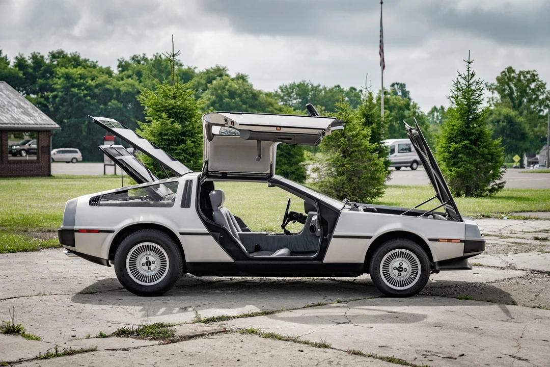 1982 DeLorean DMC-12 - Image 30 of 31