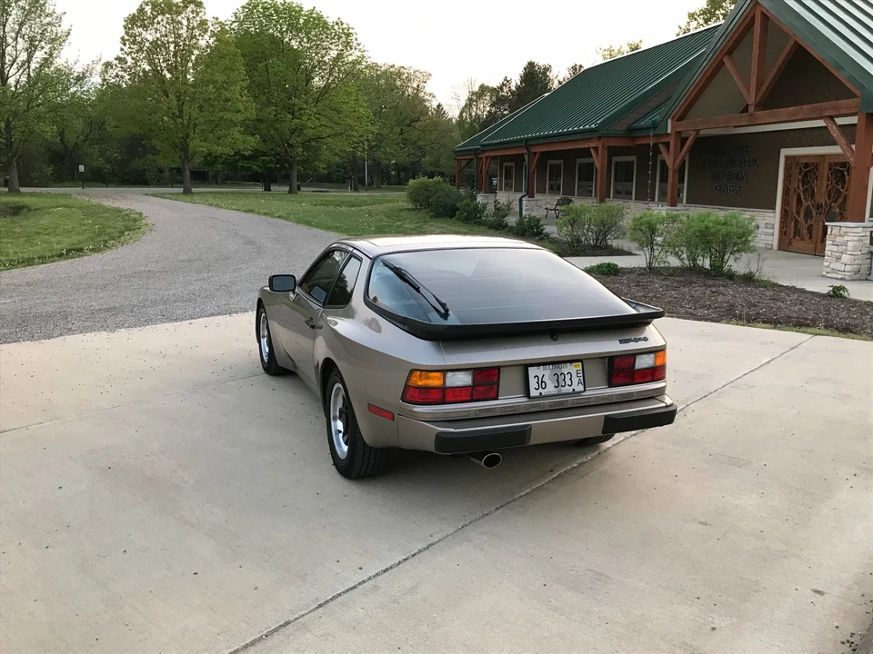 1983 Porsche 944 - Image 12 of 31