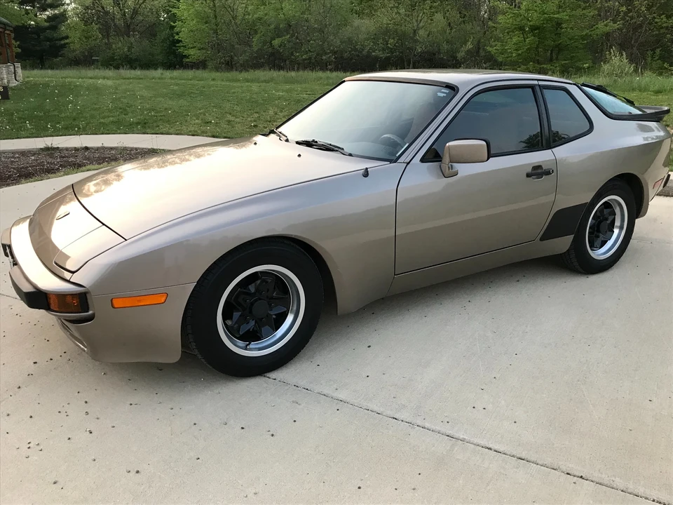 1983 Porsche 944 - Image 6 of 31