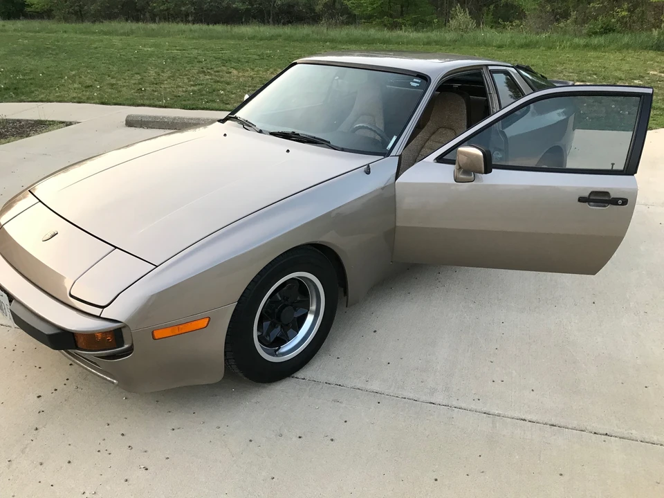 1983 Porsche 944 - Image 29 of 31