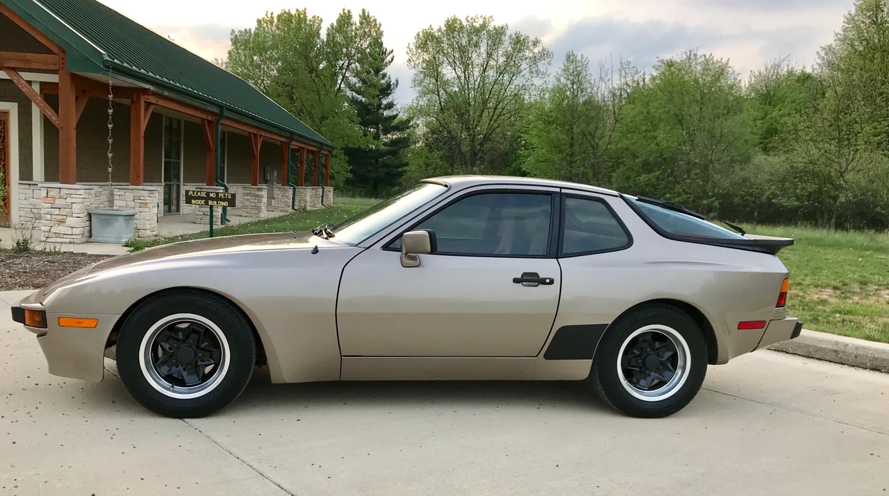 1983 Porsche 944 - Image 7 of 31