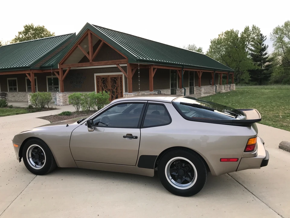 1983 Porsche 944 - Image 9 of 31