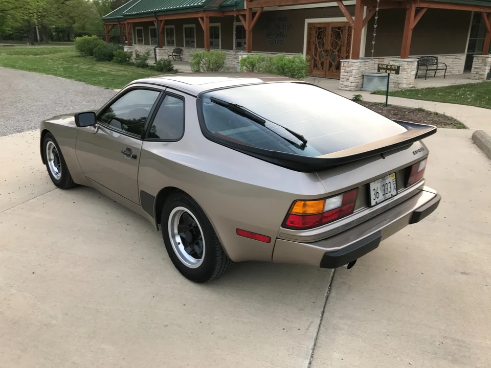 1983 Porsche 944 - Image 11 of 31