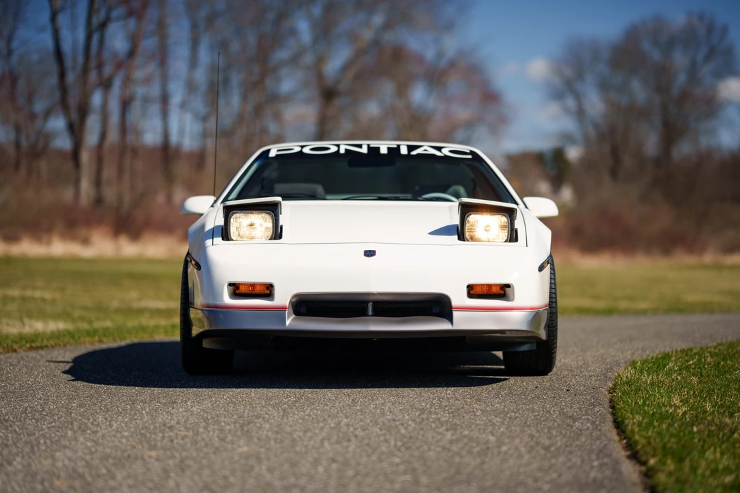 1984 Pontiac Fiero - Image 6 of 31